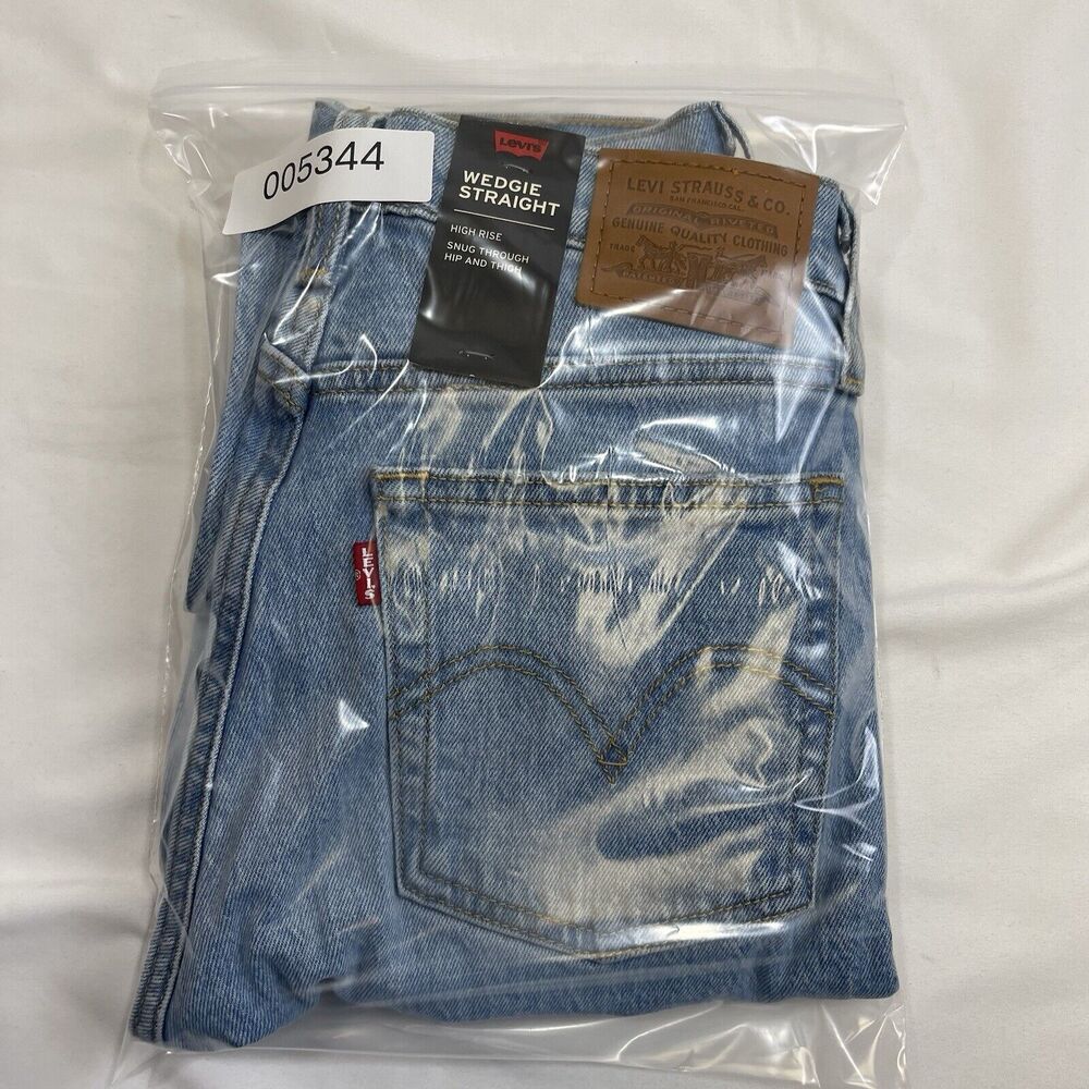 Levi’s Wedgie Jeans Women's 25x28 Blue Straight High Rise Preppy American Denim - Picture 14 of 14